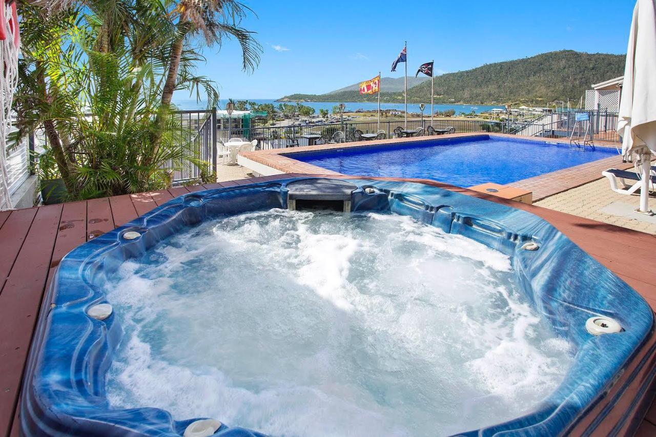 Ocean View 16A Studio Pool & Spa Wi-Fi Airlie Beach Dış mekan fotoğraf