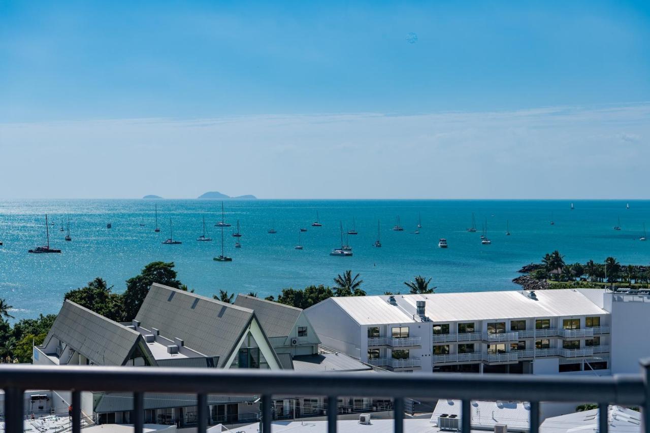 Ocean View 16A Studio Pool & Spa Wi-Fi Airlie Beach Dış mekan fotoğraf